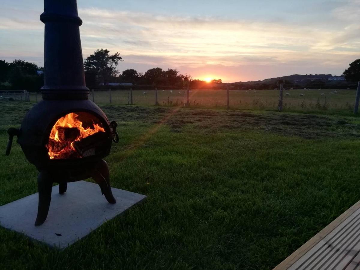 Luxury tent Yr Wyddfa Bell Tent - Pen Cefn Farm, Abergele, Conwy