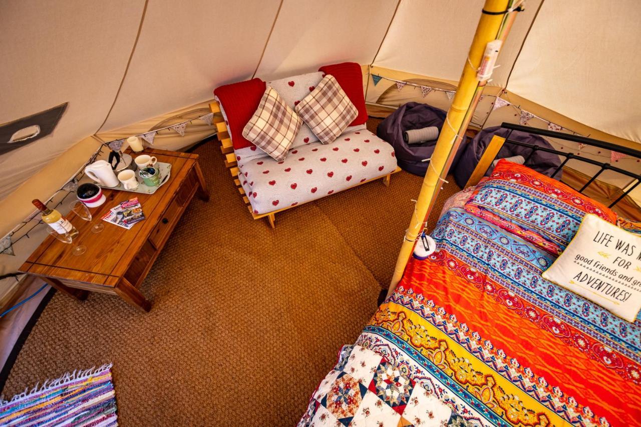Luxury tent Yr Wyddfa Bell Tent - Pen Cefn Farm, Abergele, Conwy Abergele